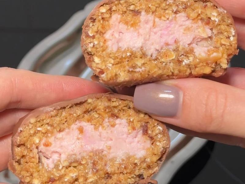 Chocolate Strawberry Cream Balls (High-Protein, No&nbsp;Bake)